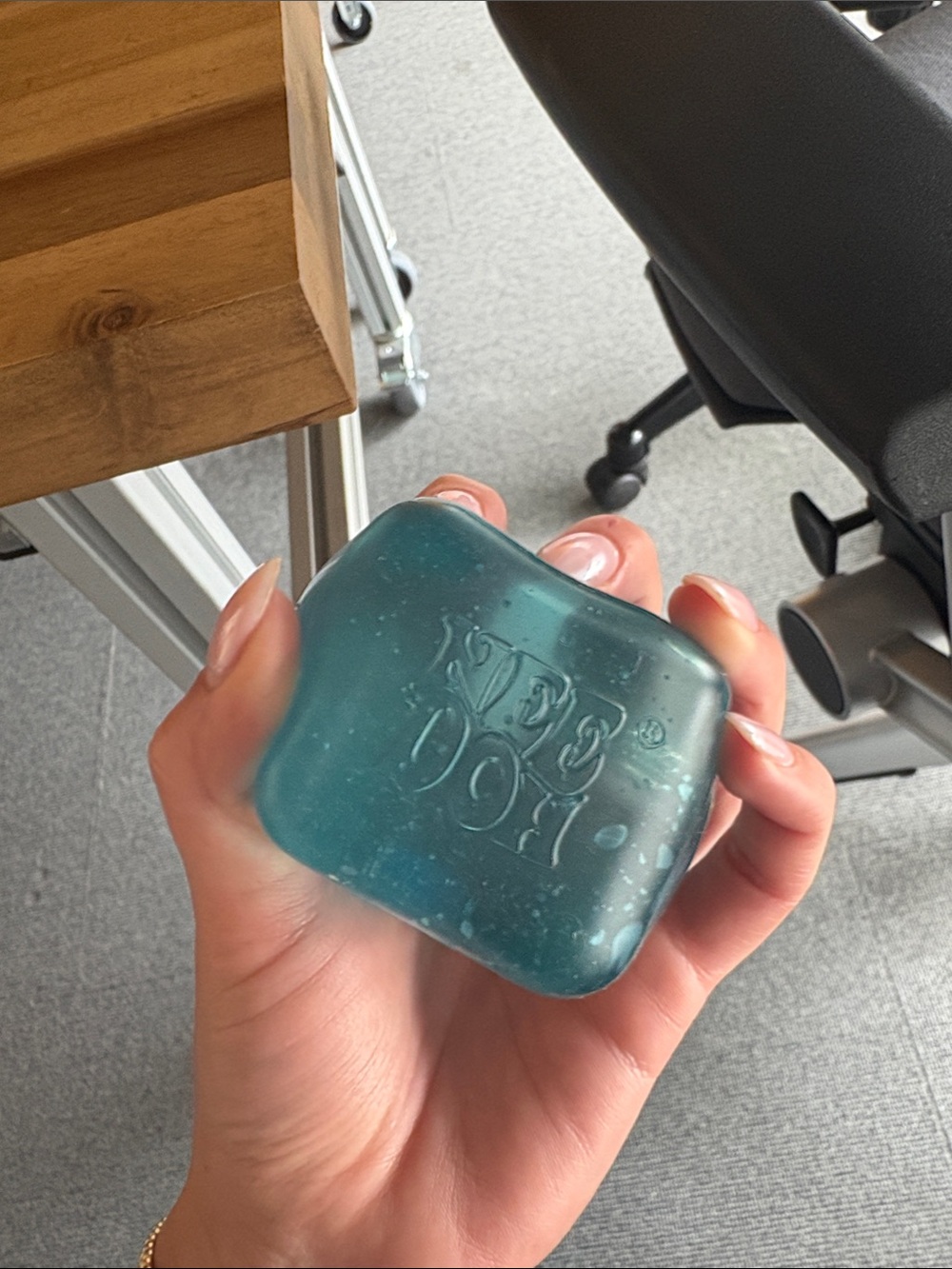 Blue Needoh - Picture 3 of 3